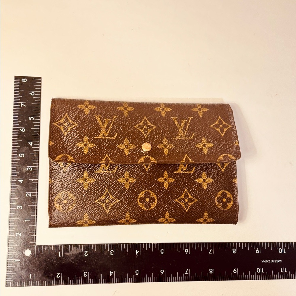 Louis Vuitton Brown and Gold Monogram Wallet - Picture 6 of 15